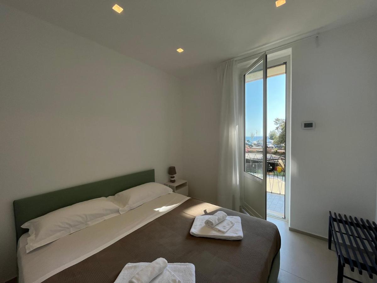 Appartamento Aria Di Mare Леванто Экстерьер фото